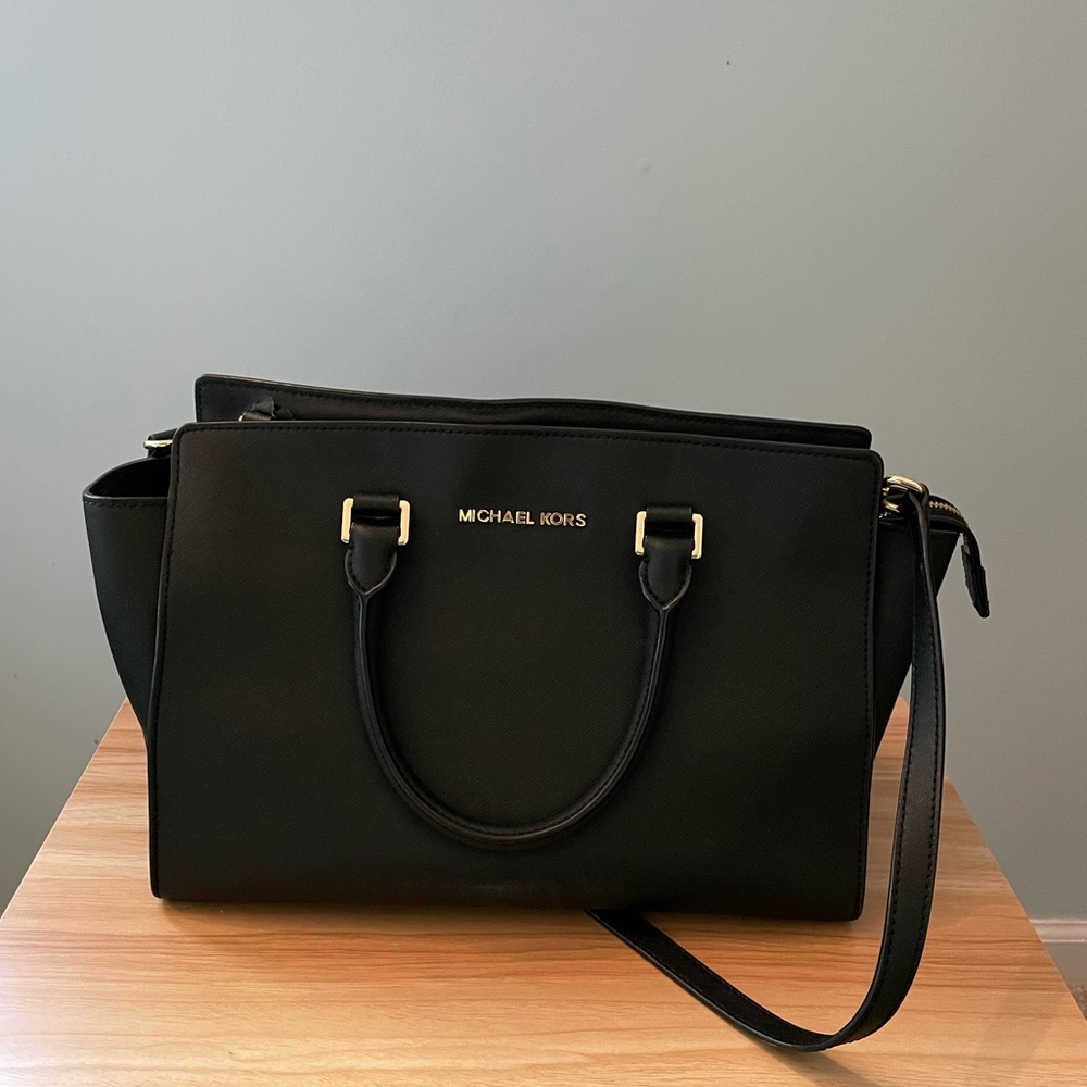 MK Satchel bag